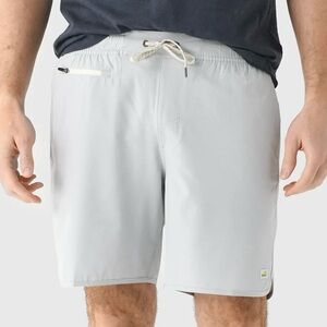 NWOT Vuori 7” Banks Shorts - Sky Grey Linen Texture